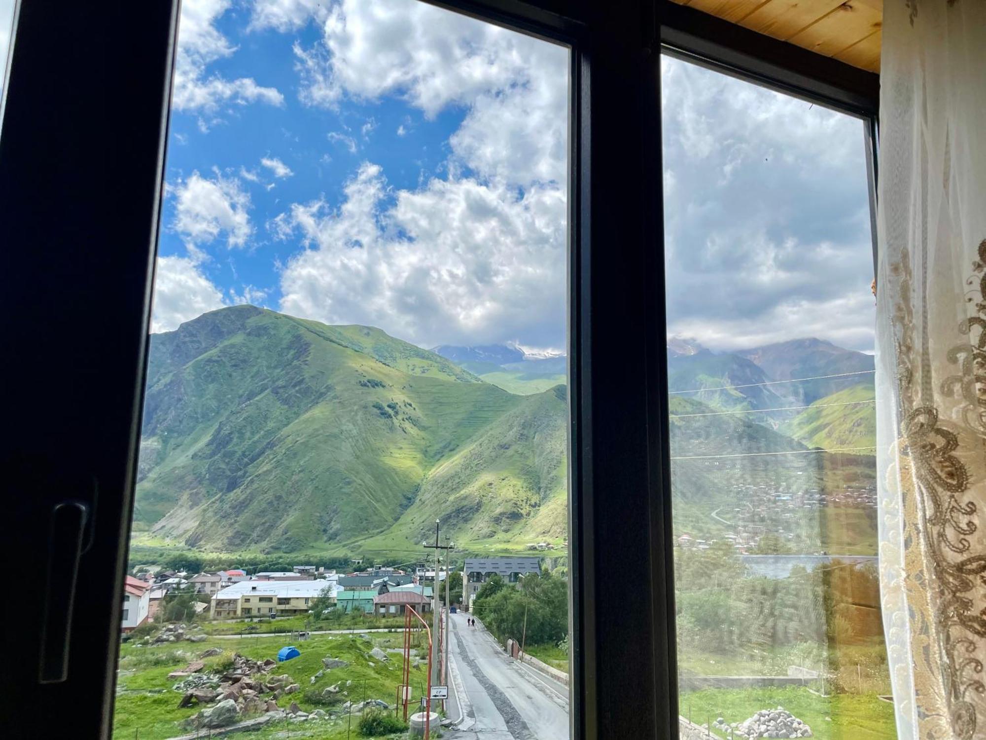 Jamarjeti Hotel Kazbegi Kültér fotó